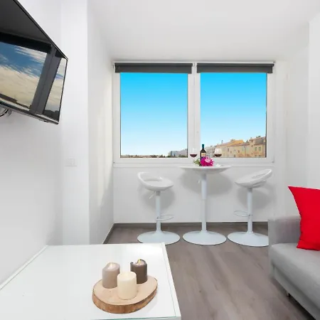 Port Mistral By Interhome * Empuriabrava