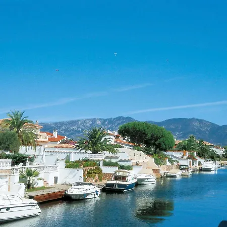 Port Mistral By Interhome Empuriabrava